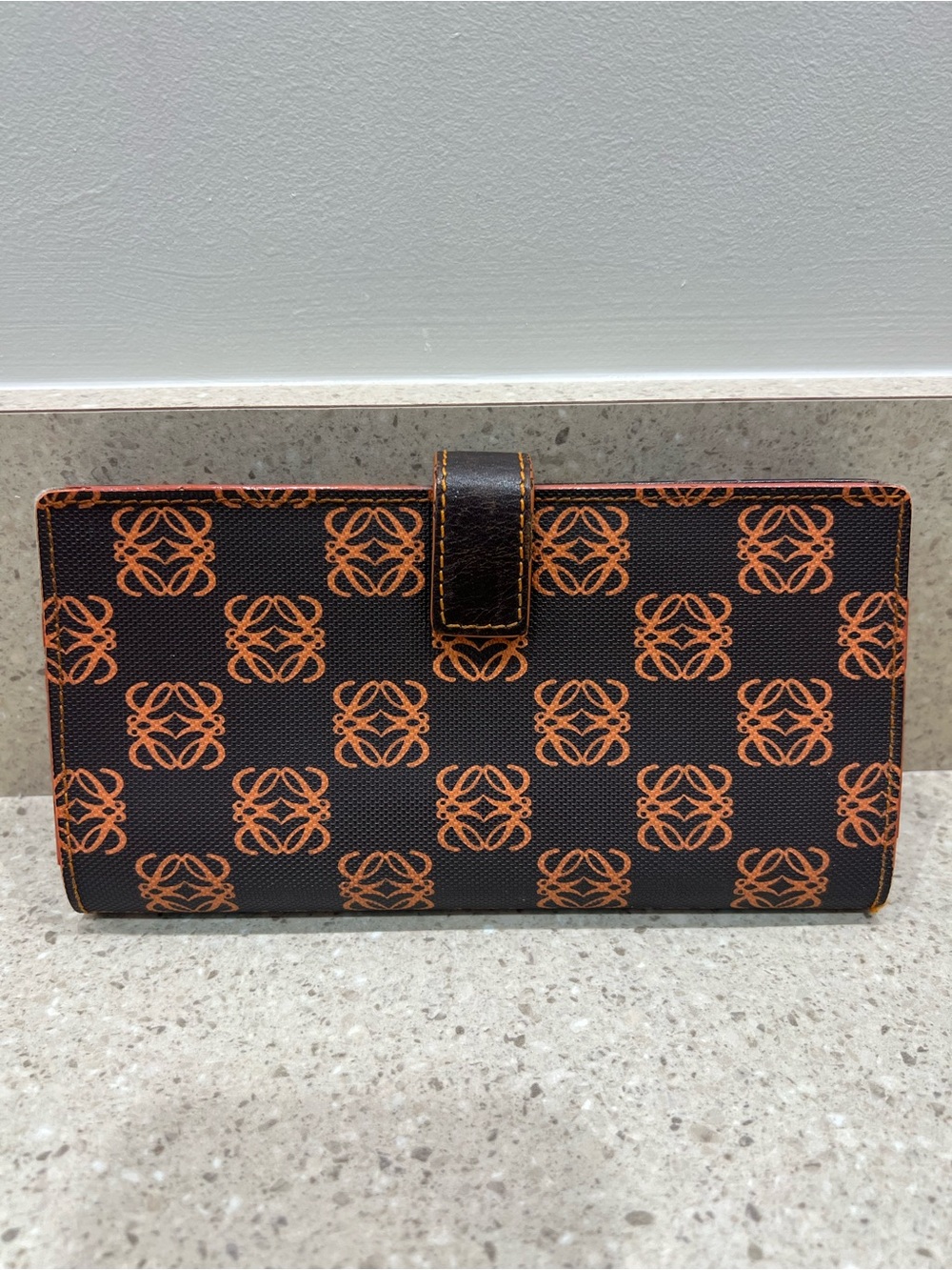 Loewe Black Wallet with Orange Anagram Print and Logo Plaque - Picture 3 of 12